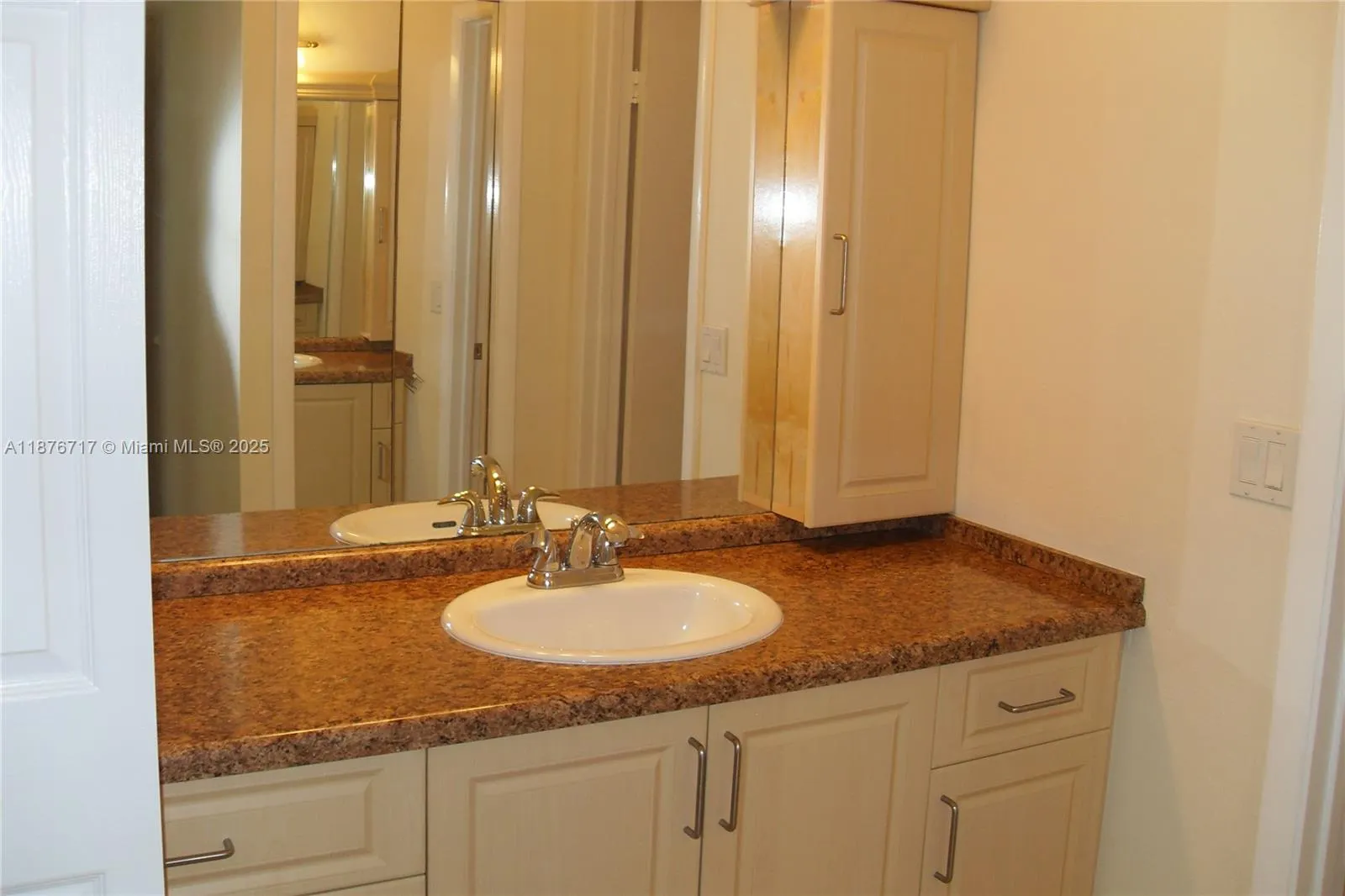 16411 Blatt Blvd, #105