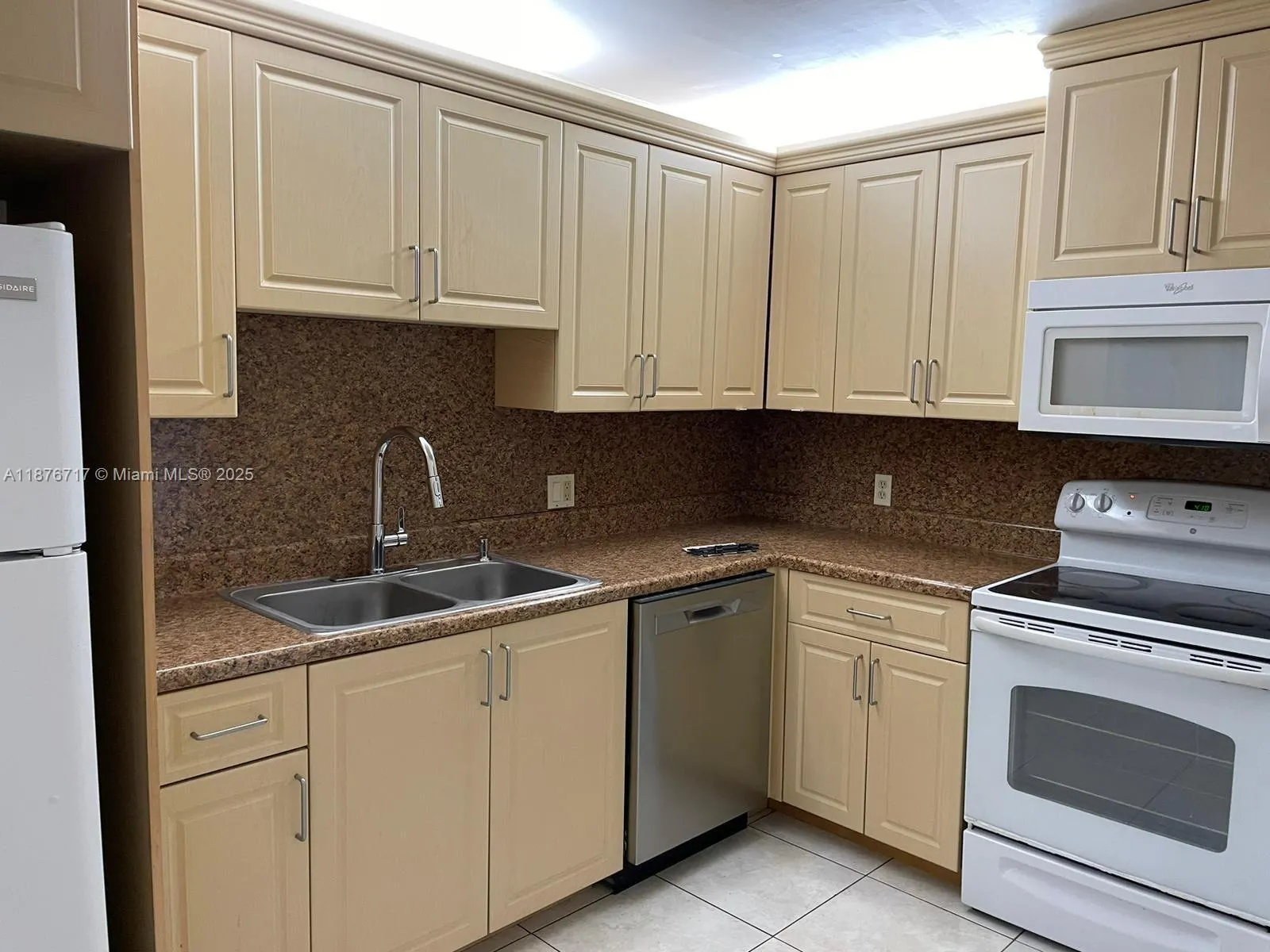 16411 Blatt Blvd, #105