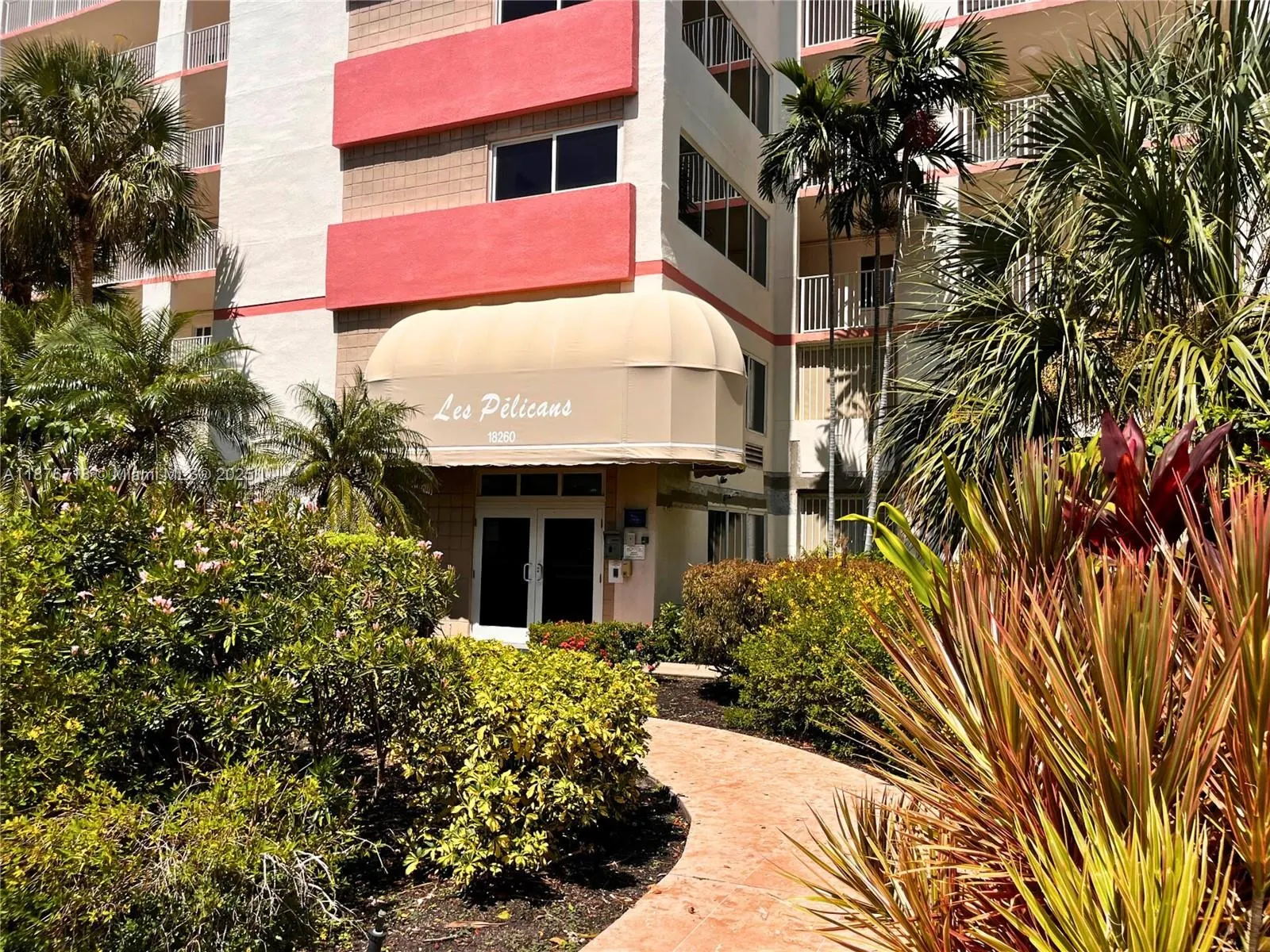 18260 N Bay Rd, #320