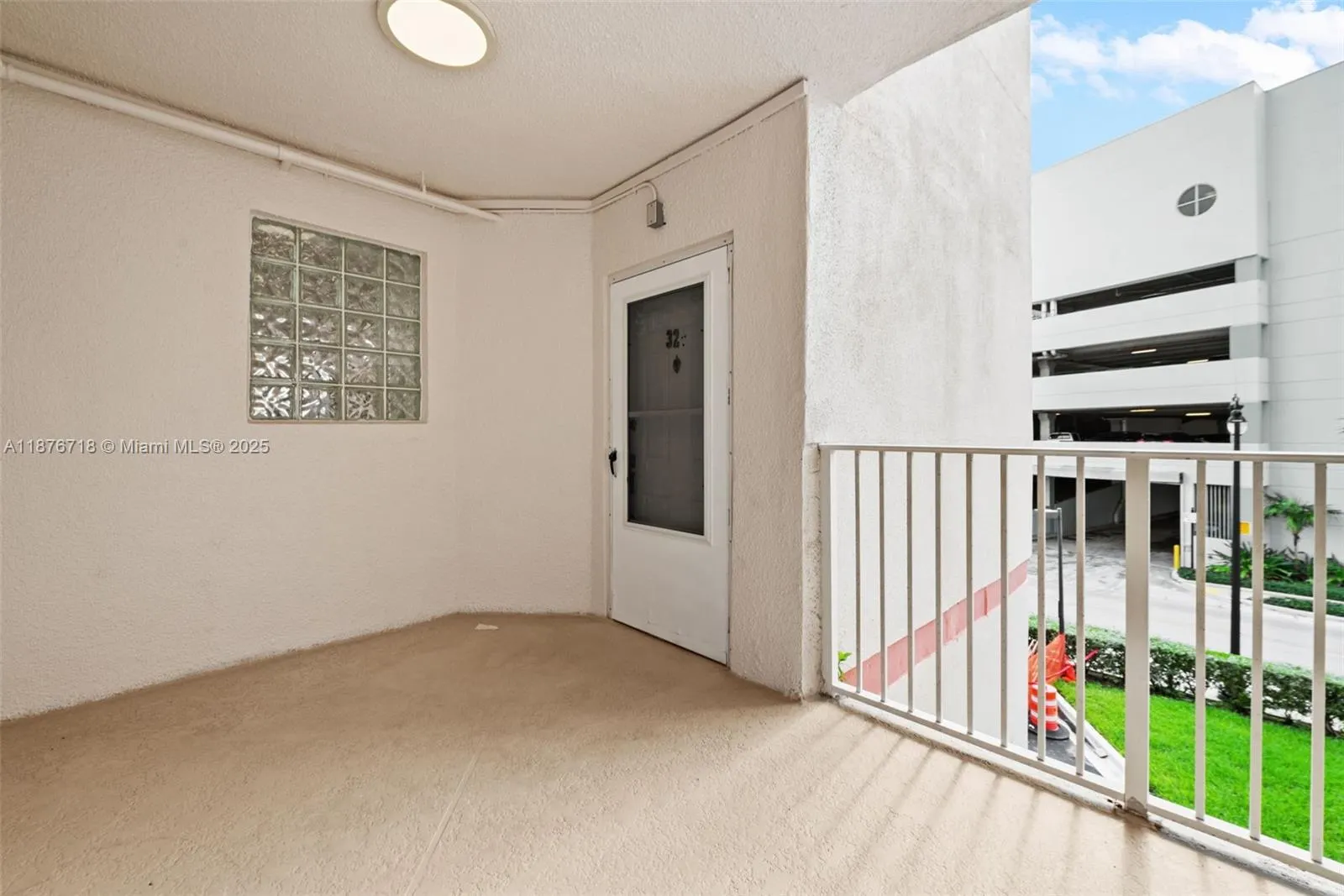 18260 N Bay Rd, #320