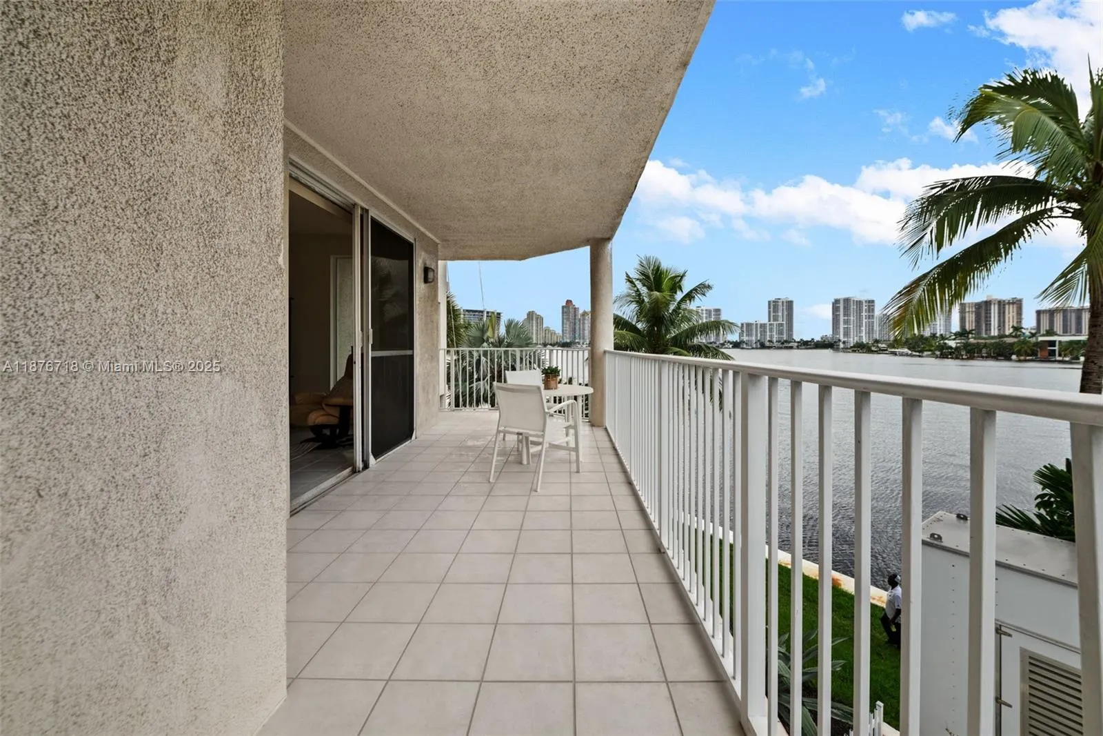 18260 N Bay Rd, #320