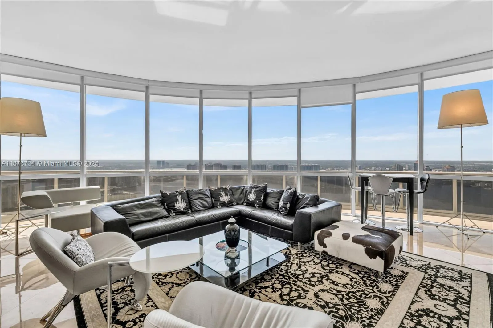 18101 Collins Ave, #5401