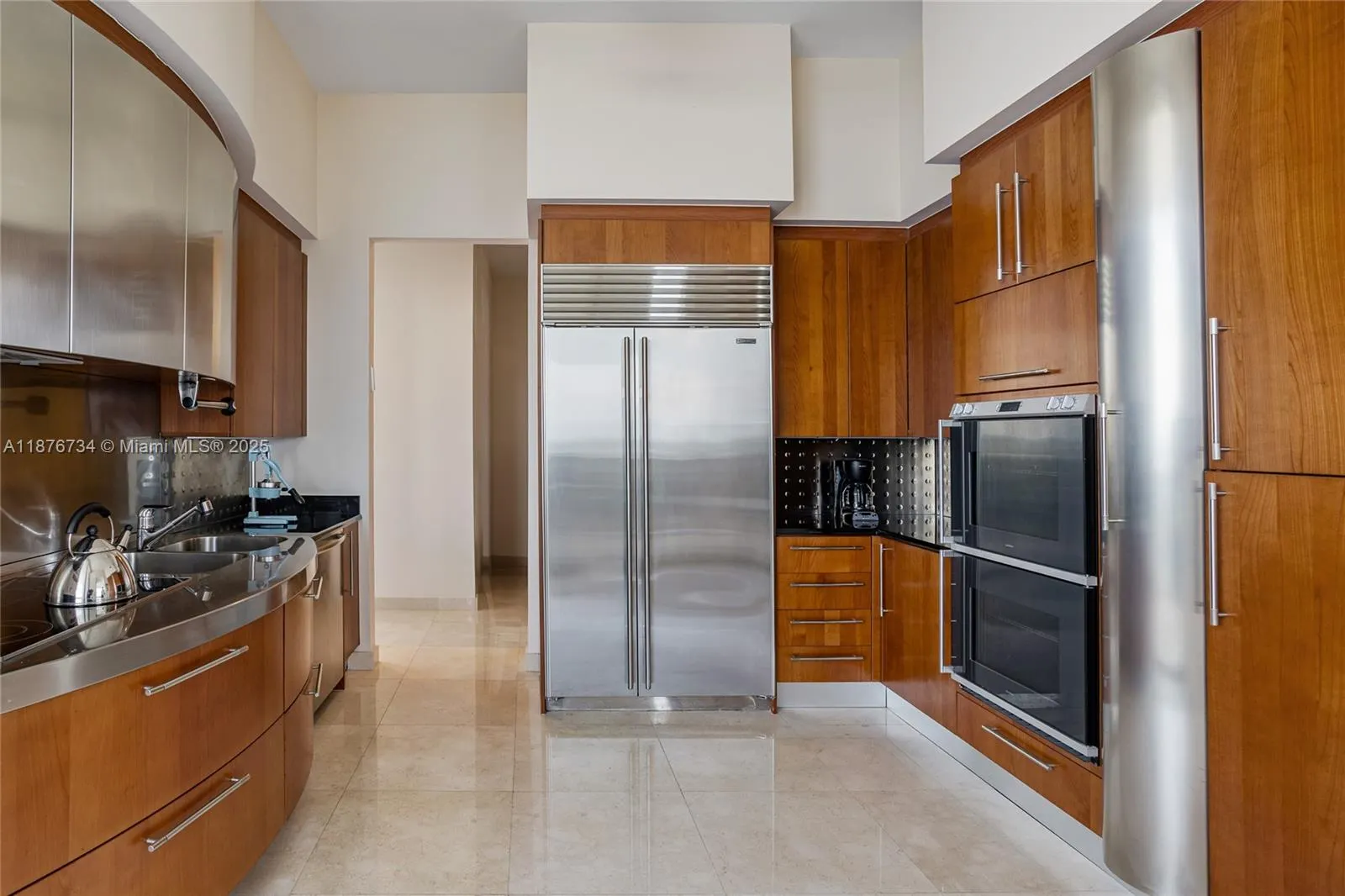 18101 Collins Ave, #5401