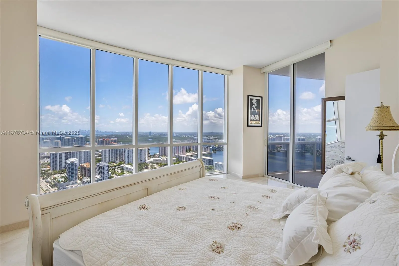18101 Collins Ave, #5401