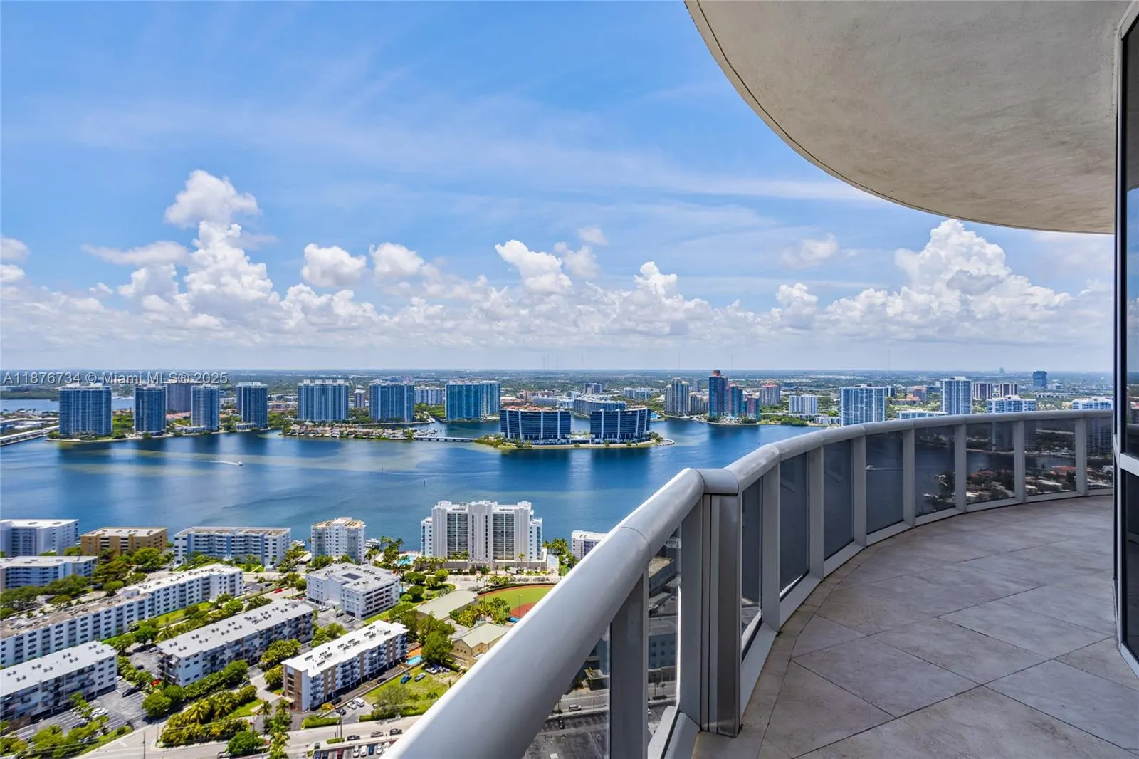 18101 Collins Ave, #5401