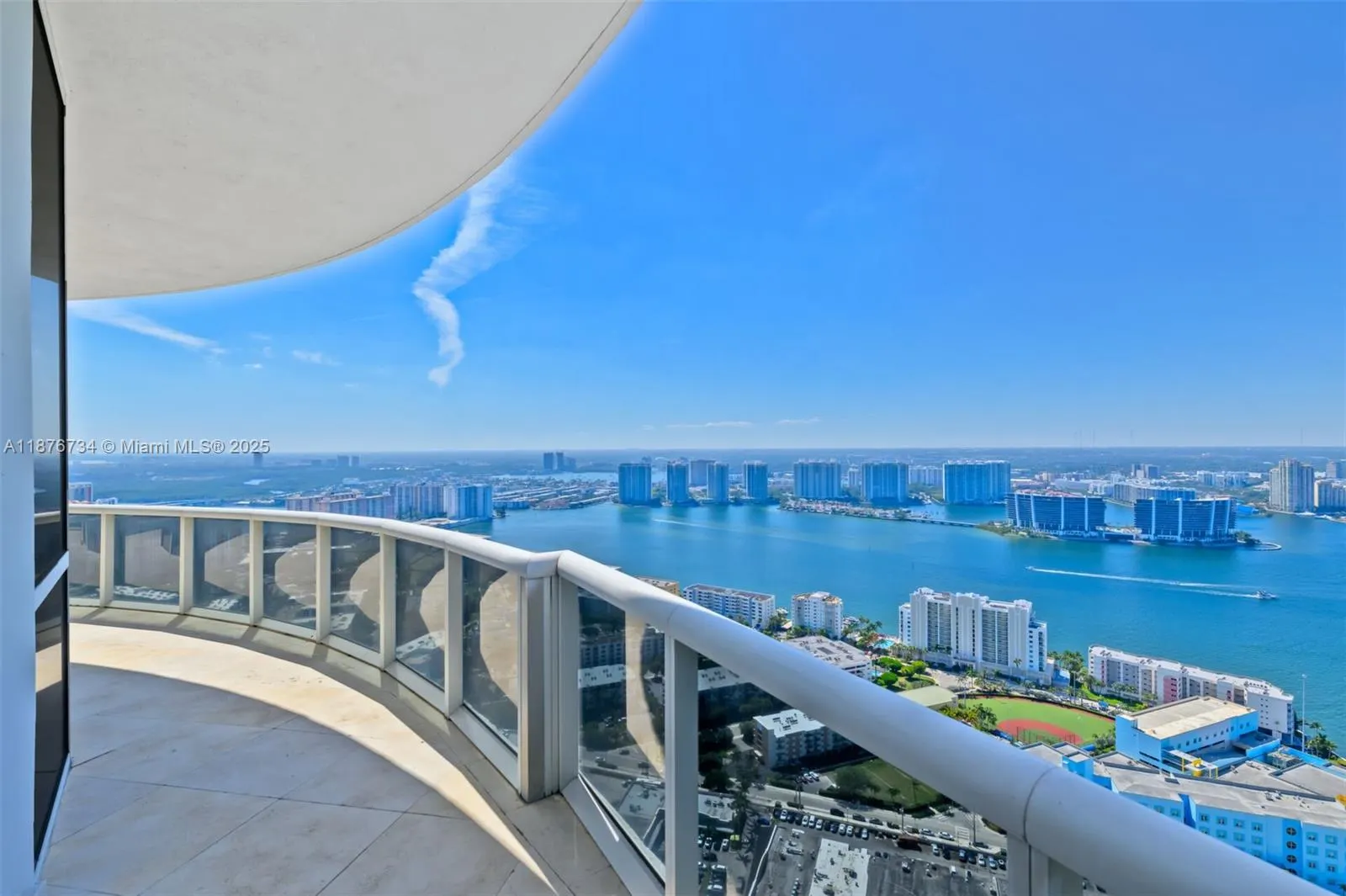 18101 Collins Ave, #5401