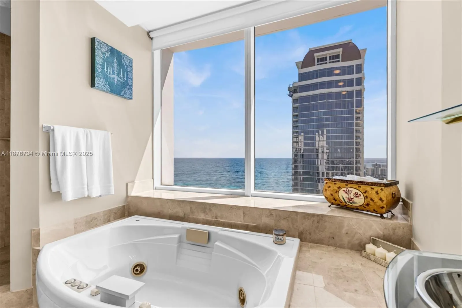 18101 Collins Ave, #5401