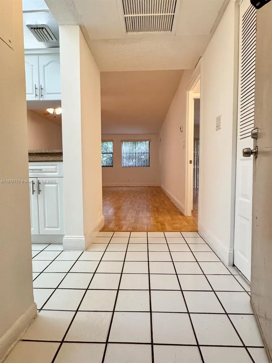 8100 Geneva Ct, #333