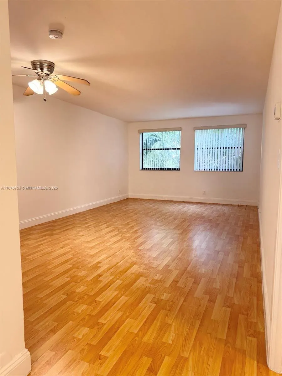 8100 Geneva Ct, #333
