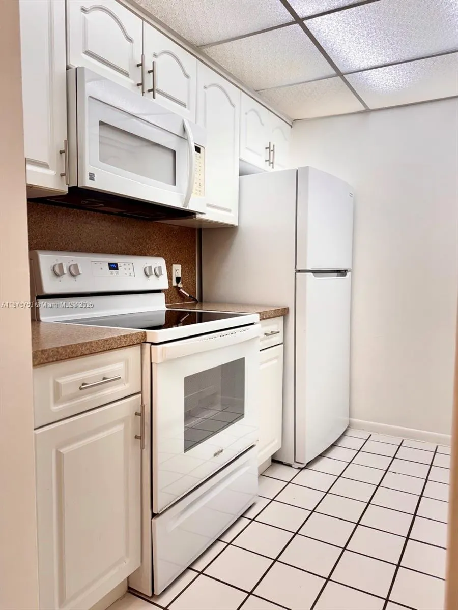 8100 Geneva Ct, #333