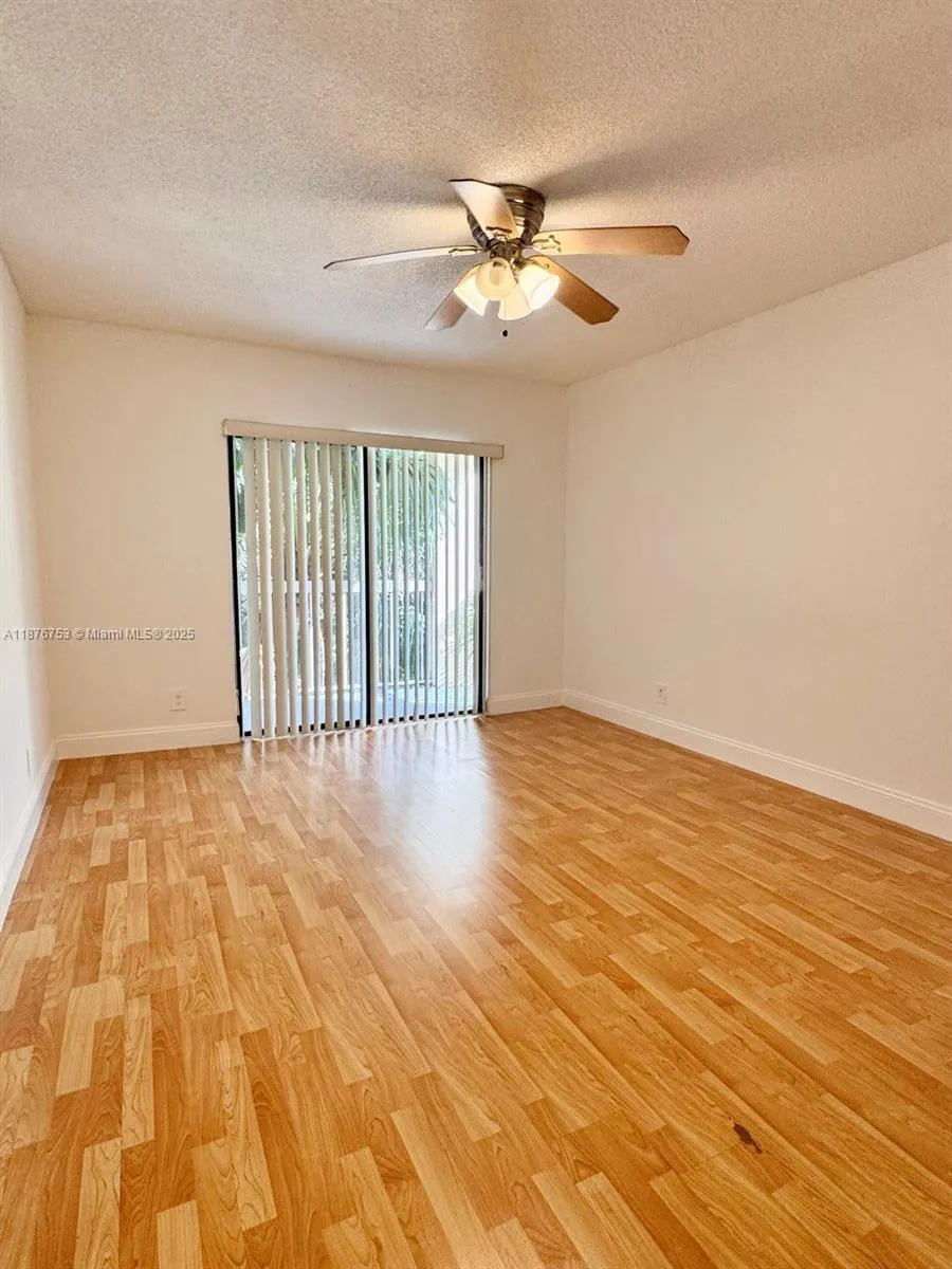 8100 Geneva Ct, #333