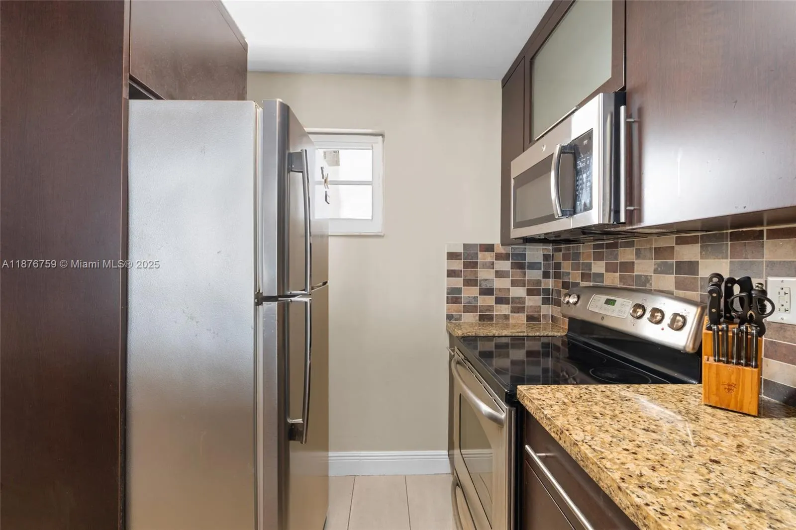 1150 Collins Ave, #303