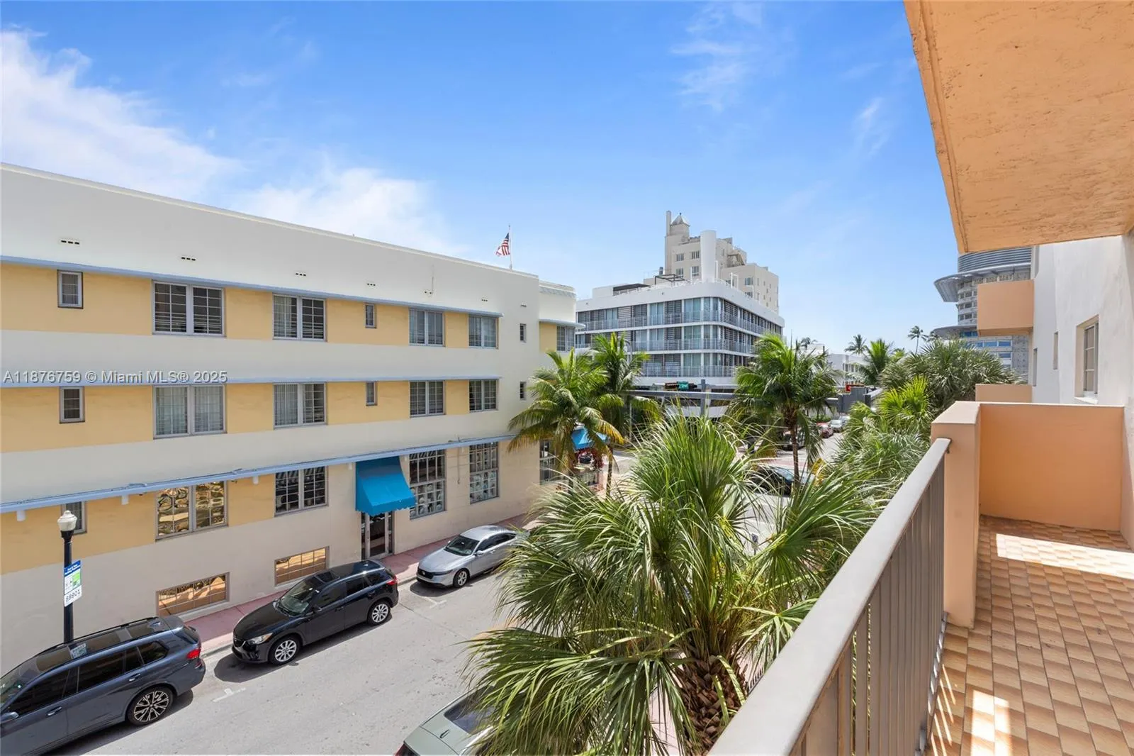 1150 Collins Ave, #303