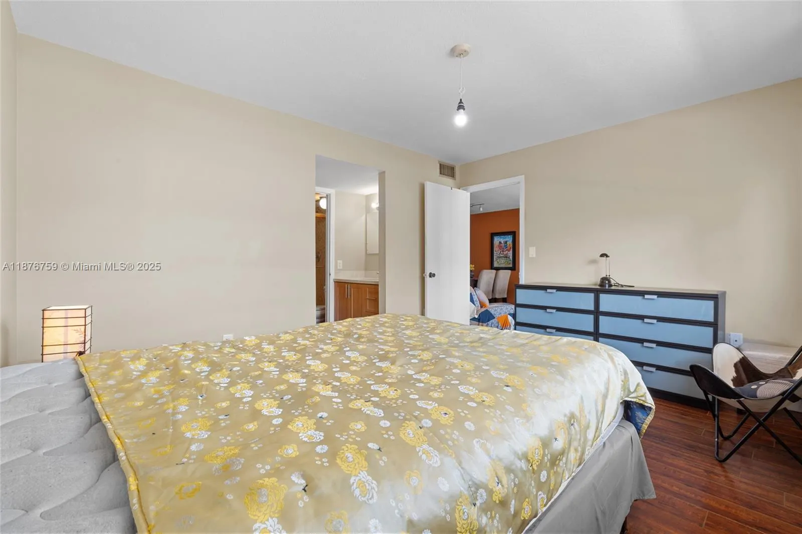 1150 Collins Ave, #303