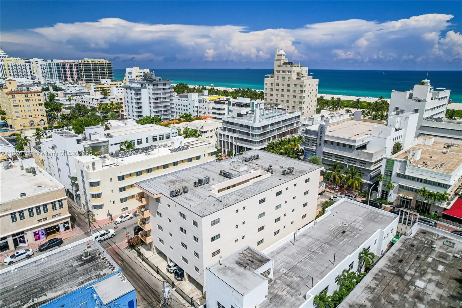 1150 Collins Ave, #303