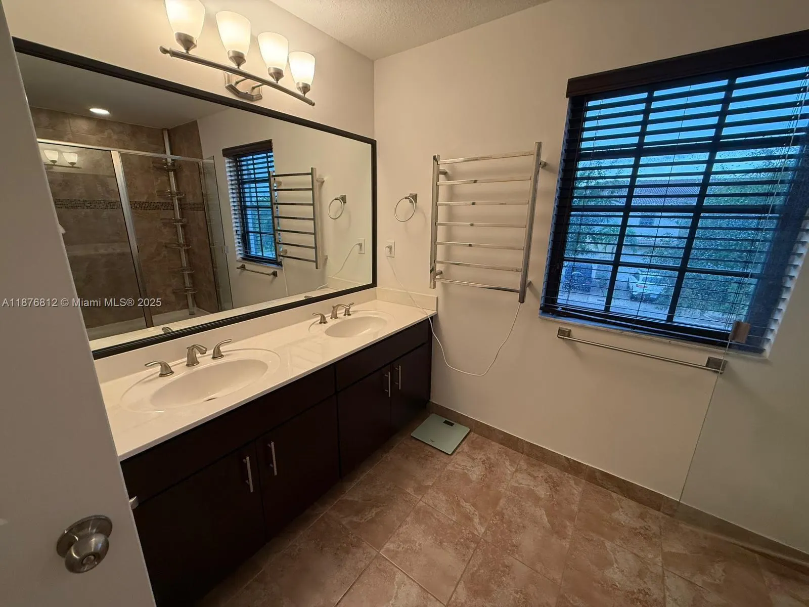 472 NE 194th Ter, #472