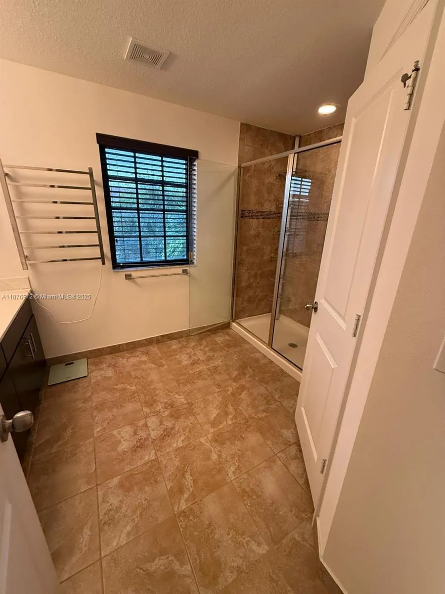 472 NE 194th Ter, #472