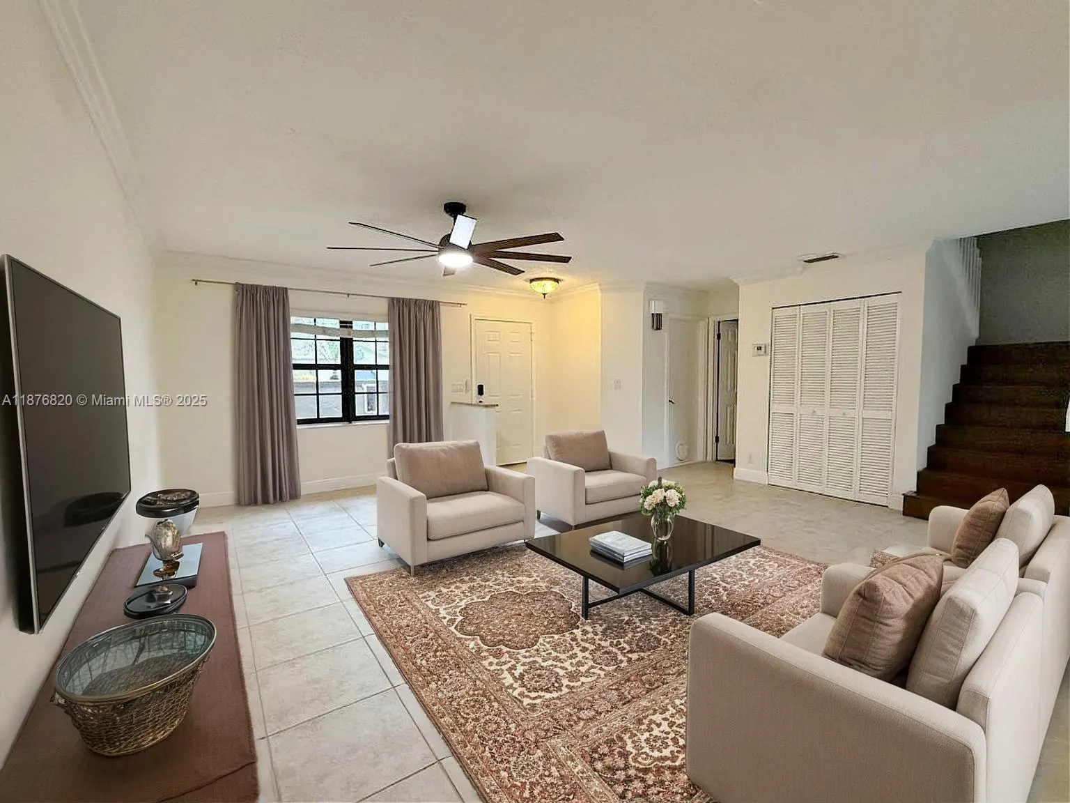 9064 Vineyard Lake Dr