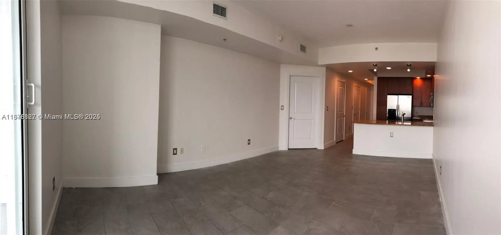 315 NE 3rd Ave, #2009