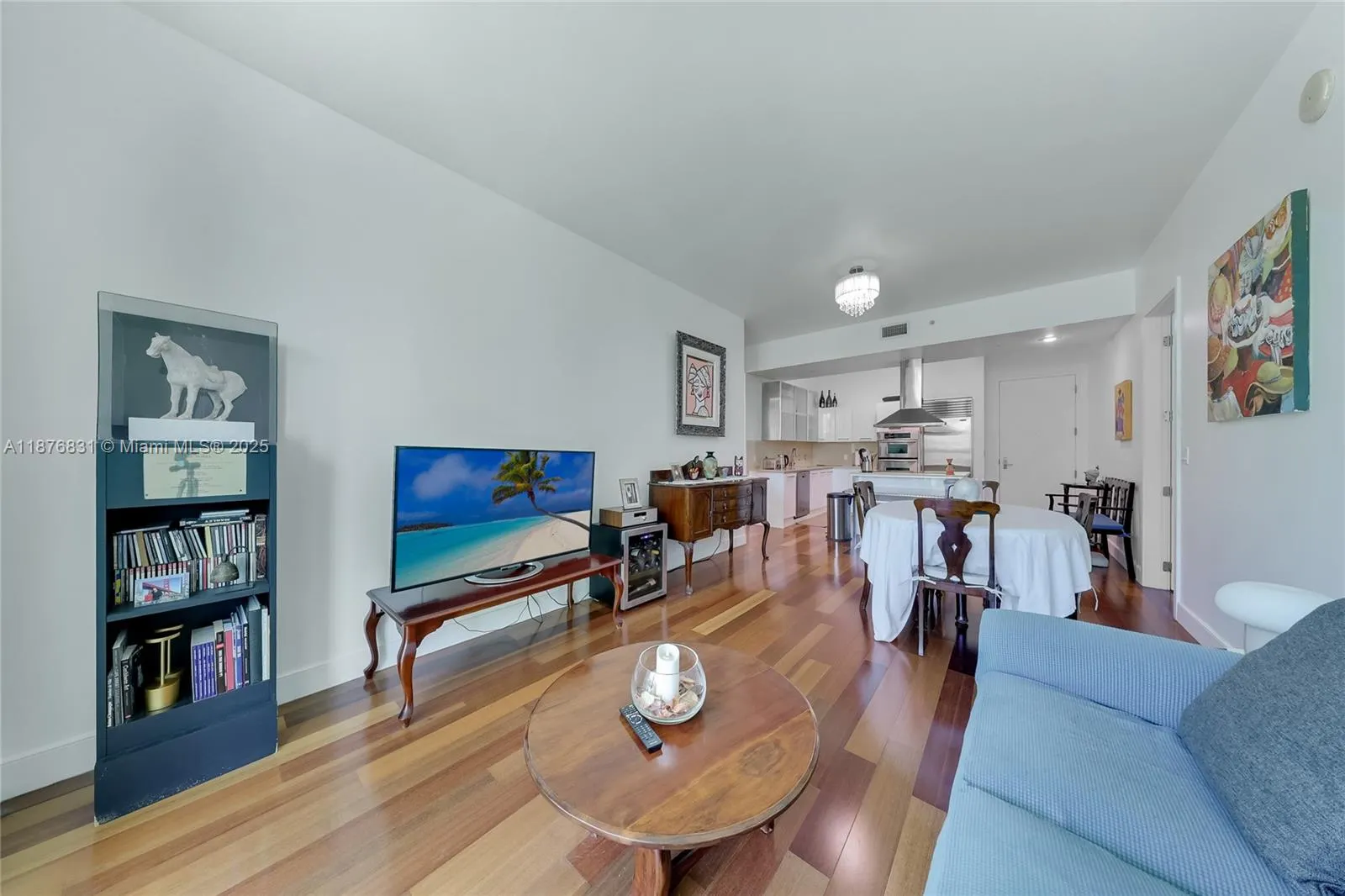 218 SE 14th St, #803