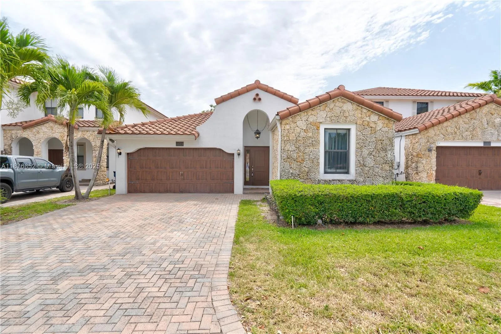 1023 NW 100th Ave