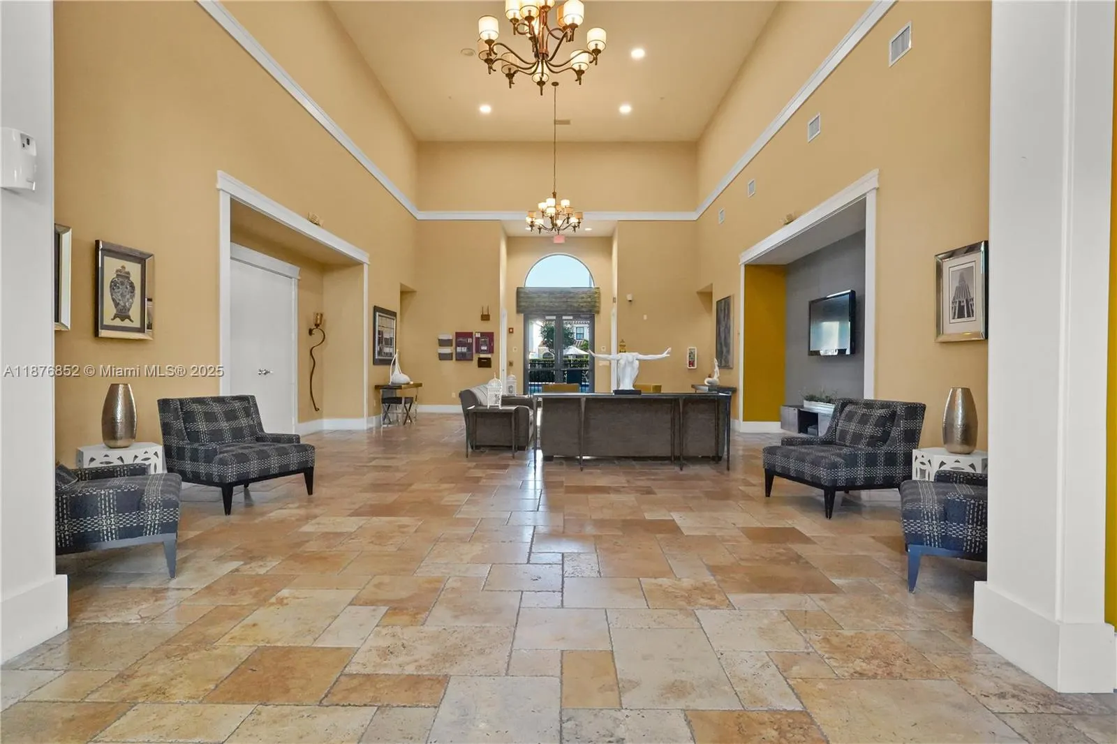 1023 NW 100th Ave