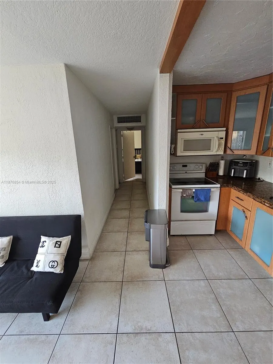 4550 NW 79th Ave, #1B