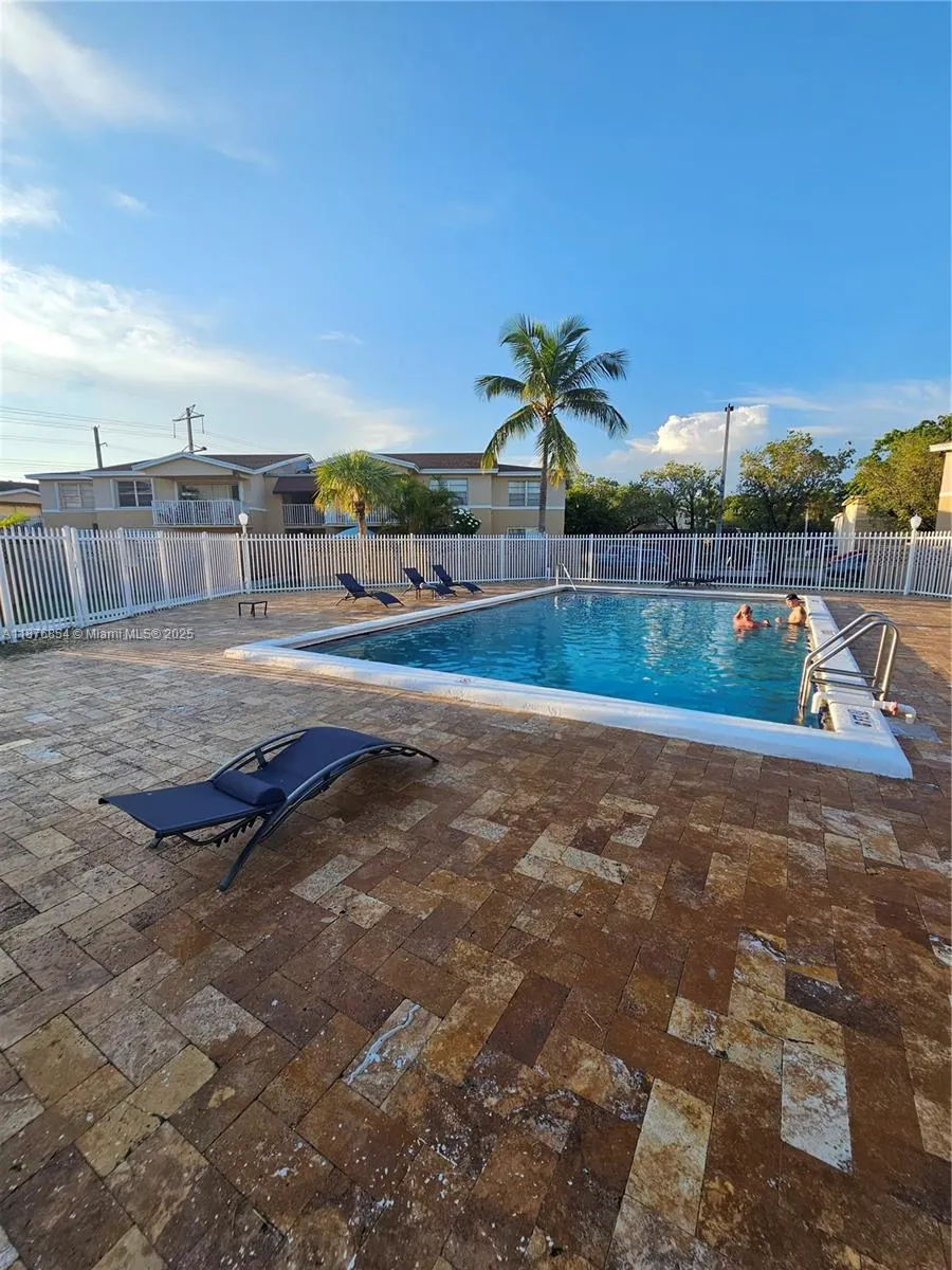 4550 NW 79th Ave, #1B