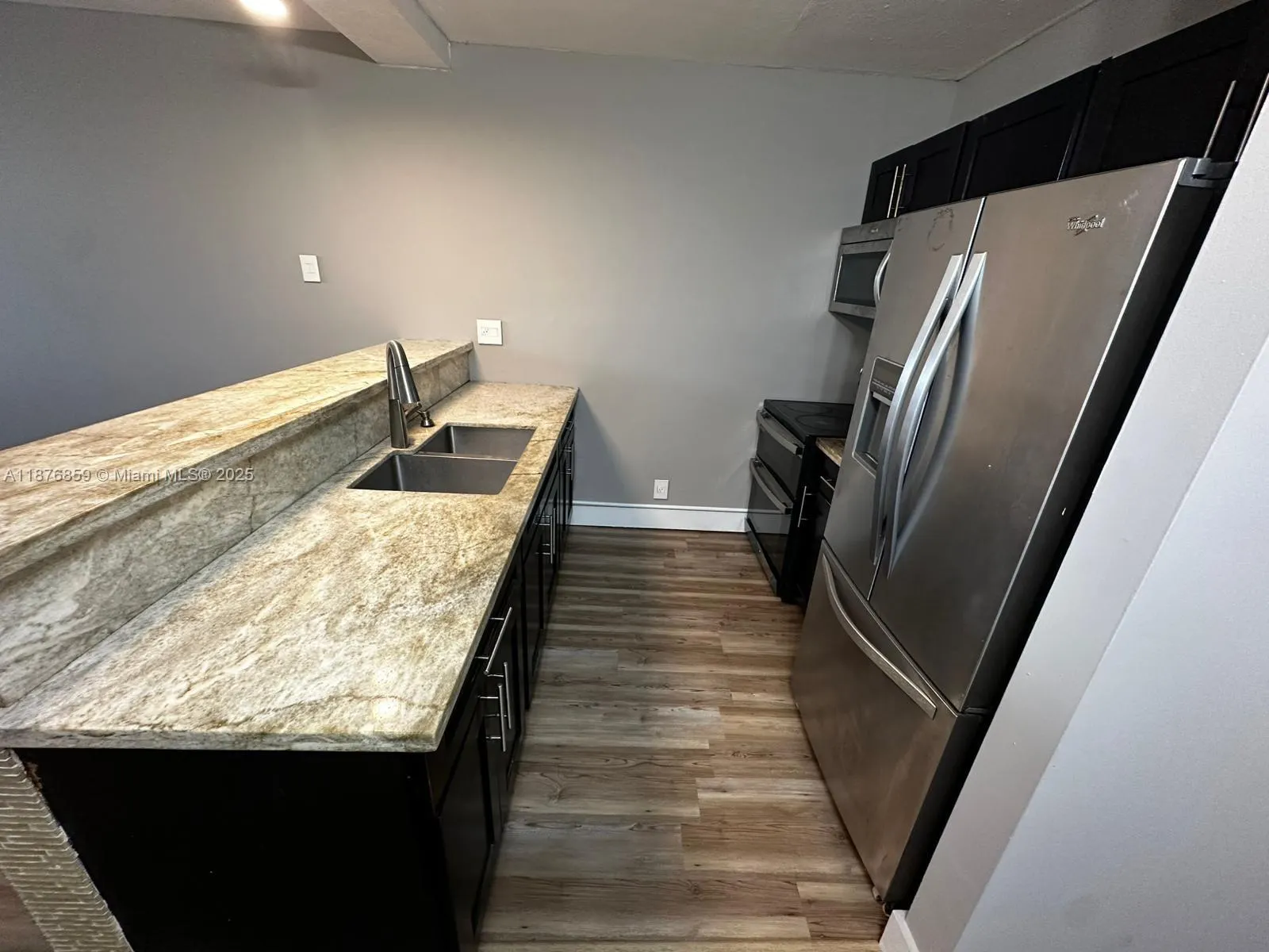 2401 Riverside Dr, #511-B