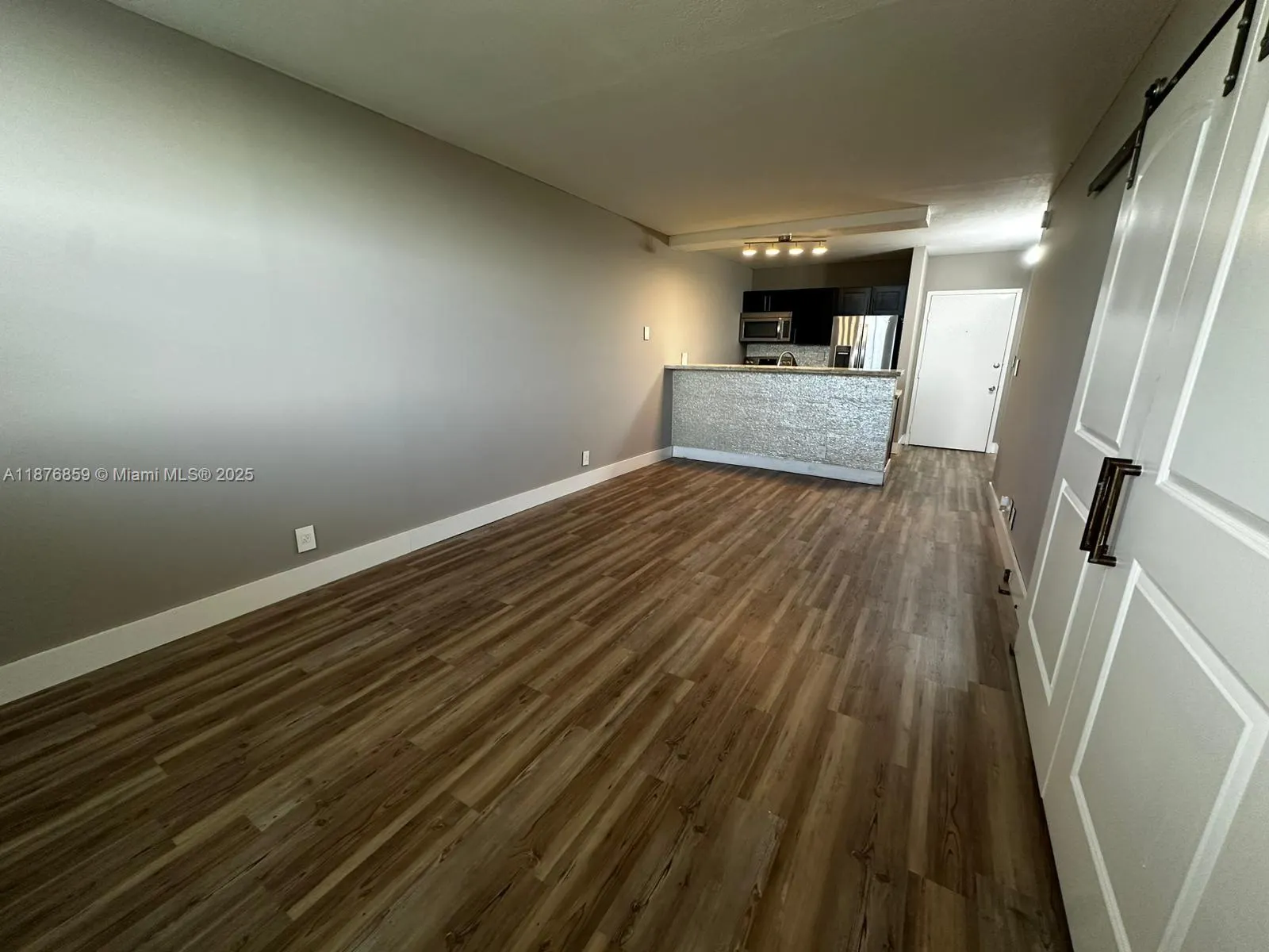 2401 Riverside Dr, #511-B