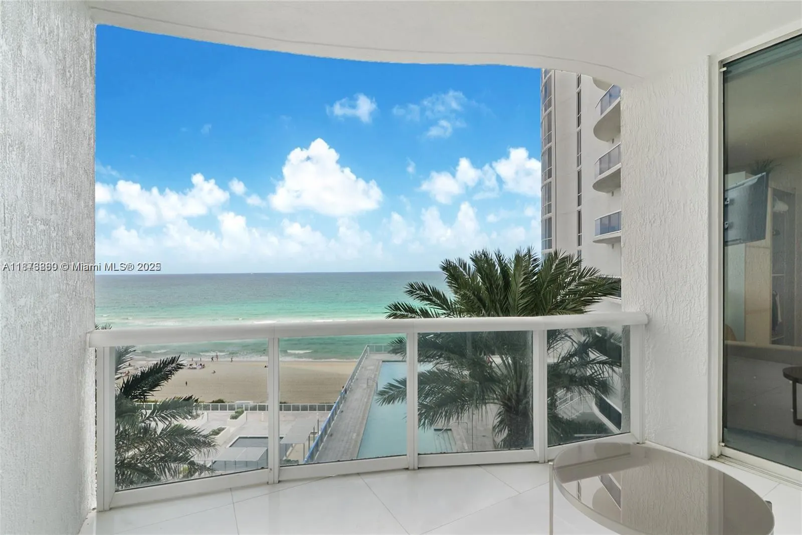 15811 Collins Ave, #704