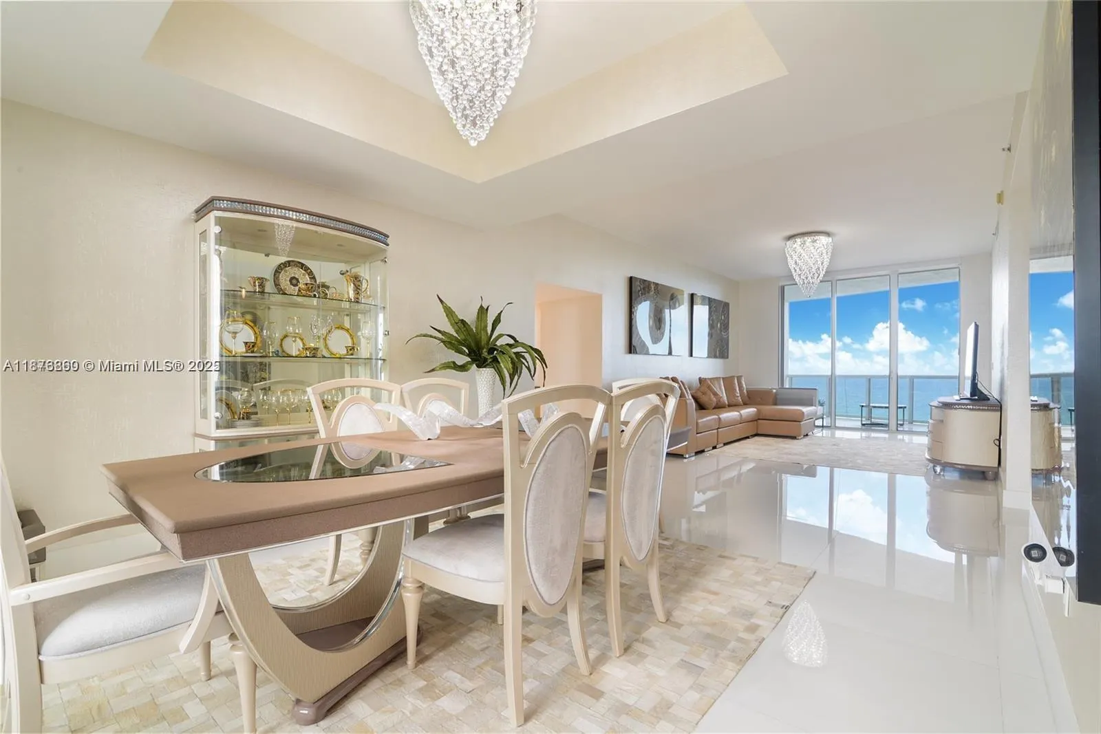 15811 Collins Ave, #704