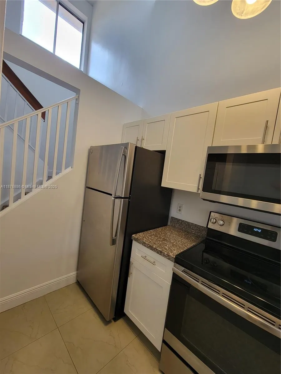 958 Coral Club Dr, #958