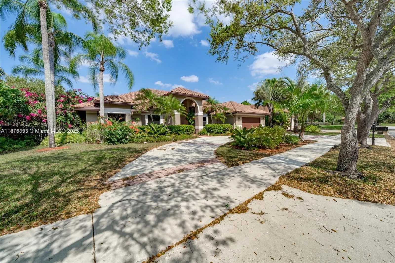 1180 Manor Court