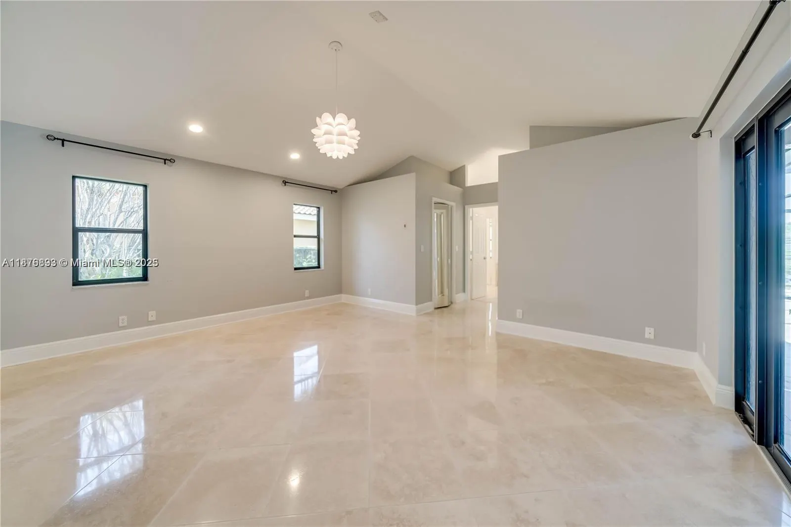 1180 Manor Court