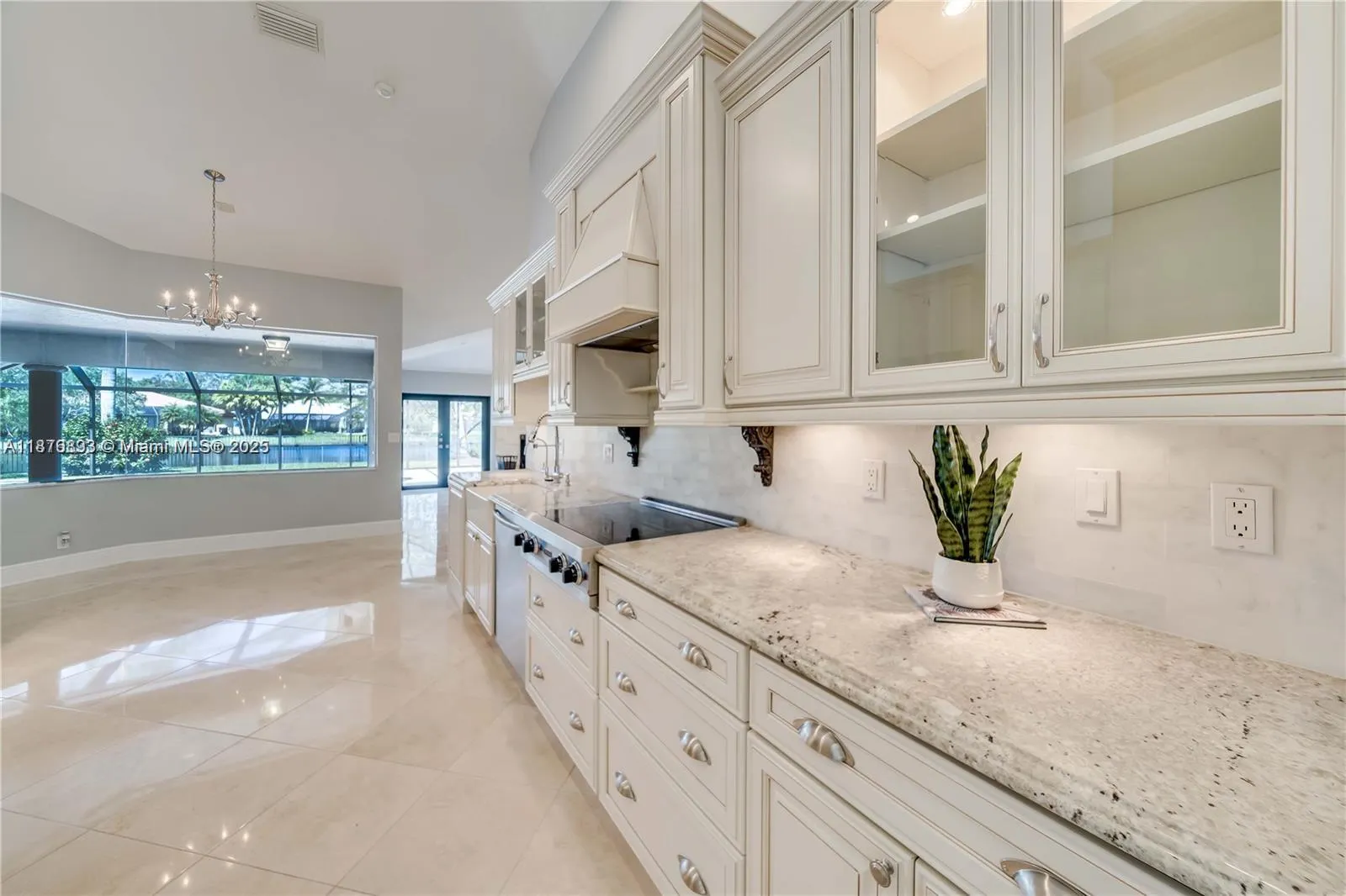 1180 Manor Court