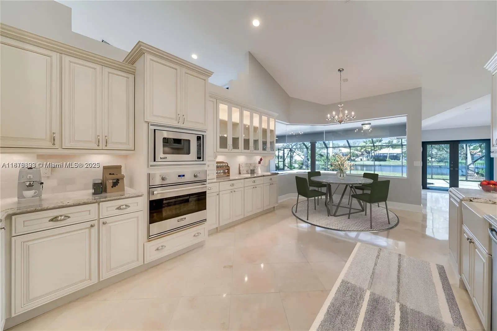 1180 Manor Court