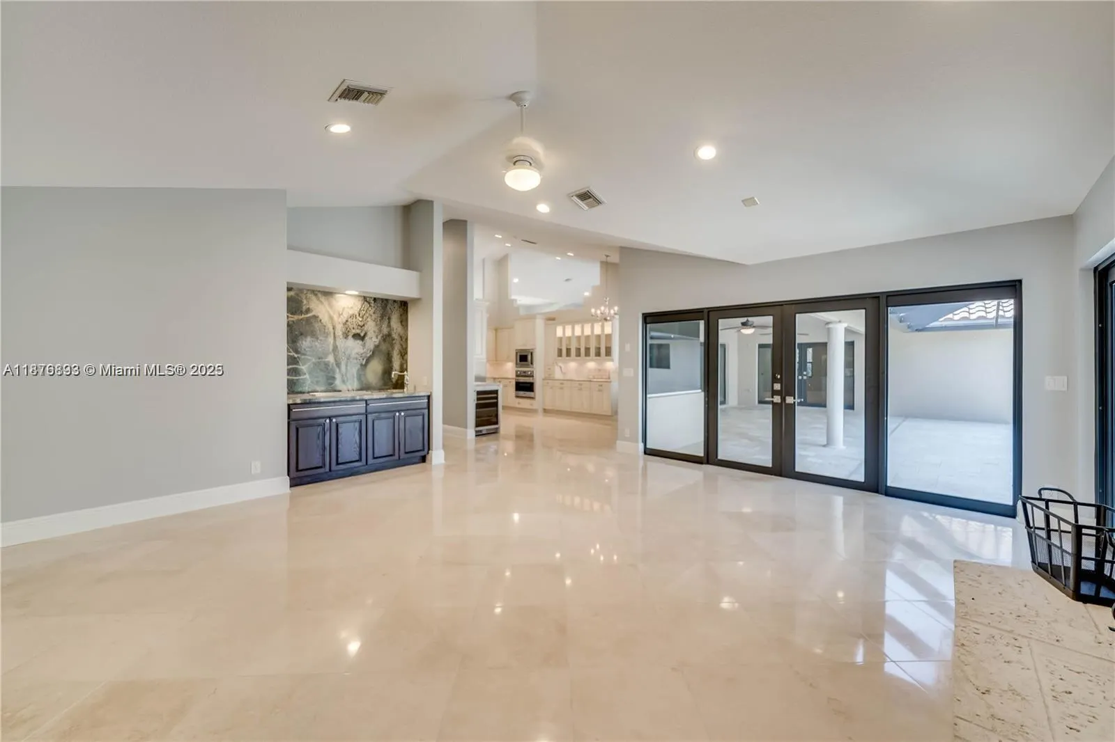 1180 Manor Court