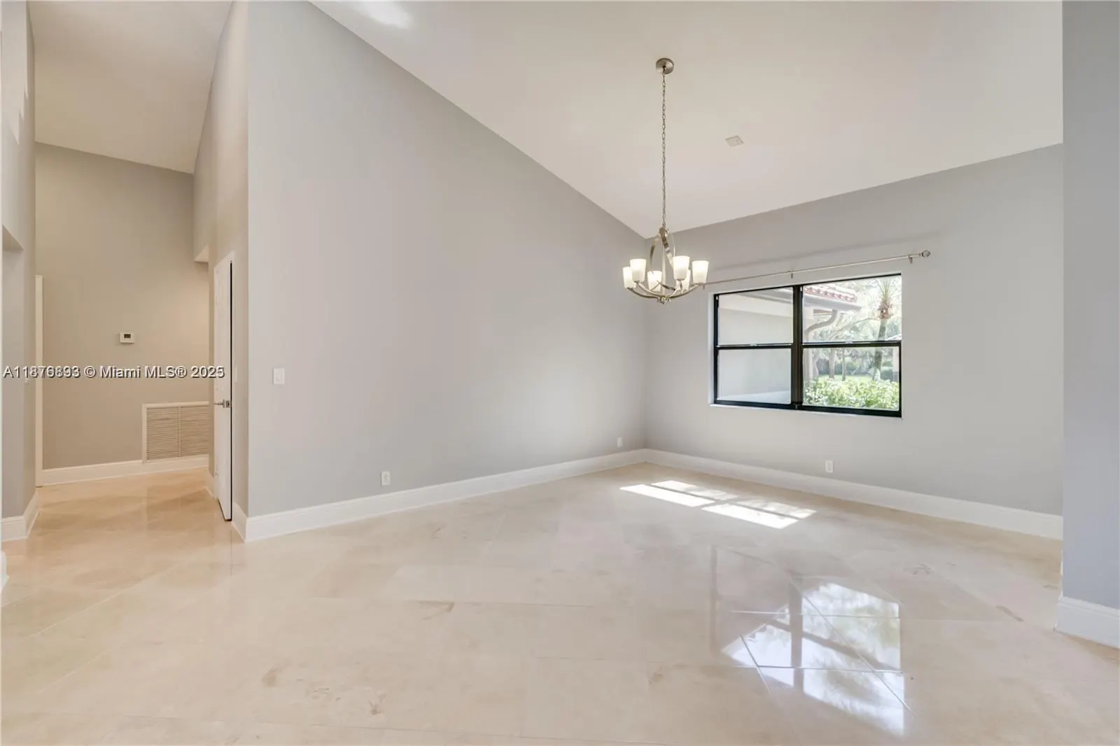 1180 Manor Court