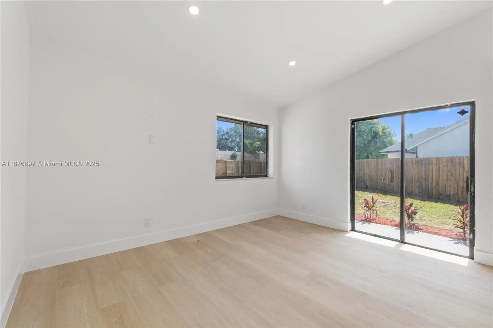 1701 SW 86th Ter