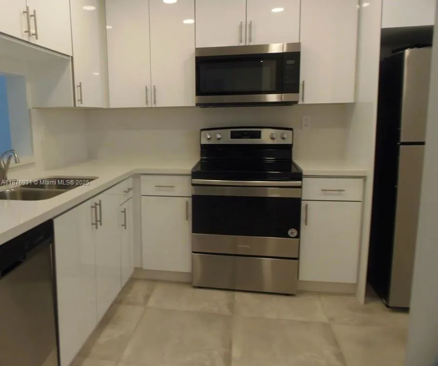 1810 SW 81st Ave, #2100