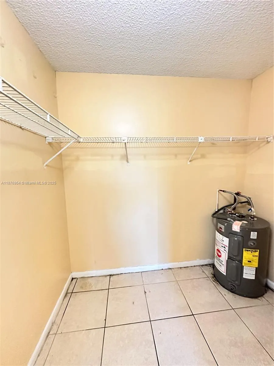 95 NE 41st St, #M189