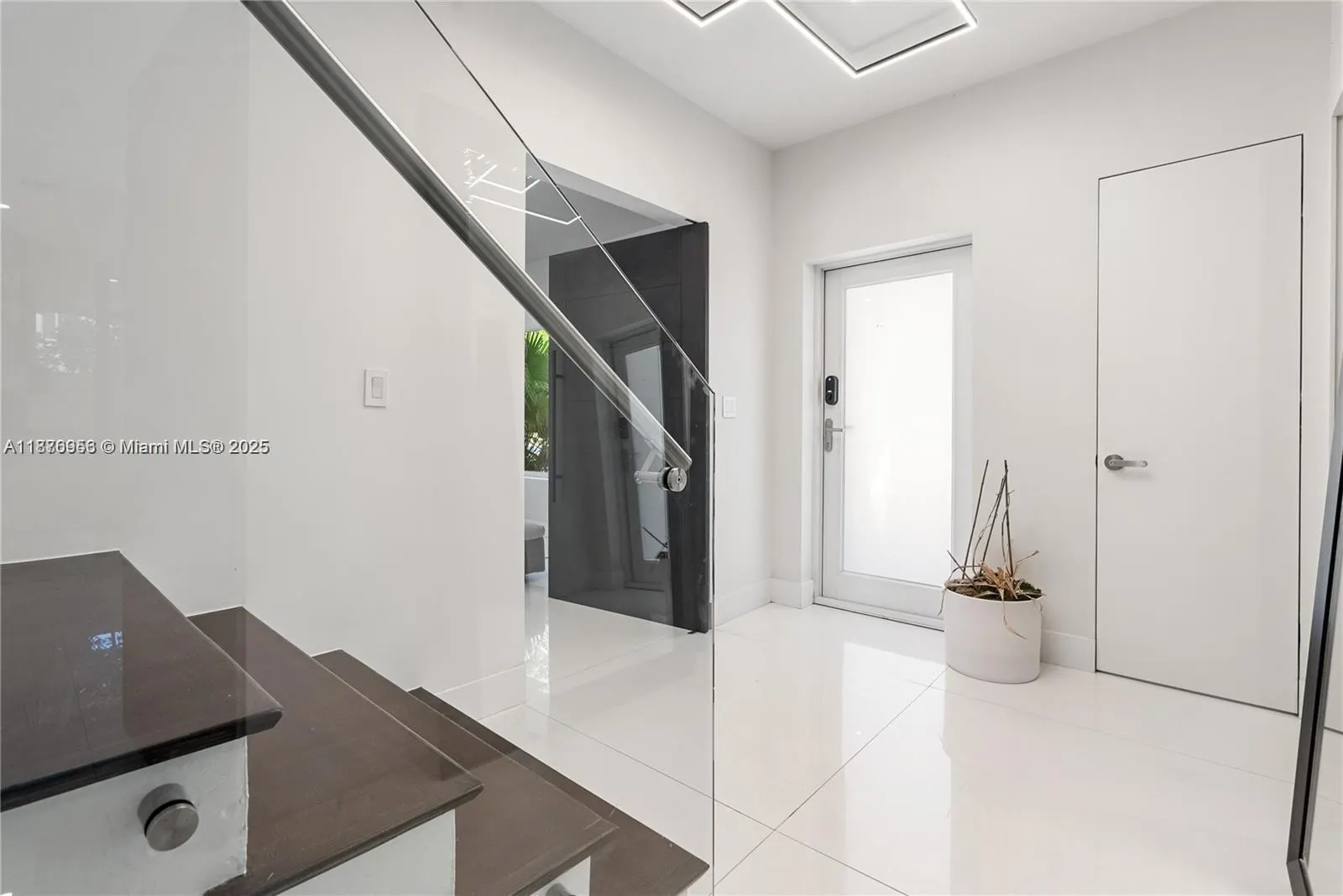 5120 Alton Road