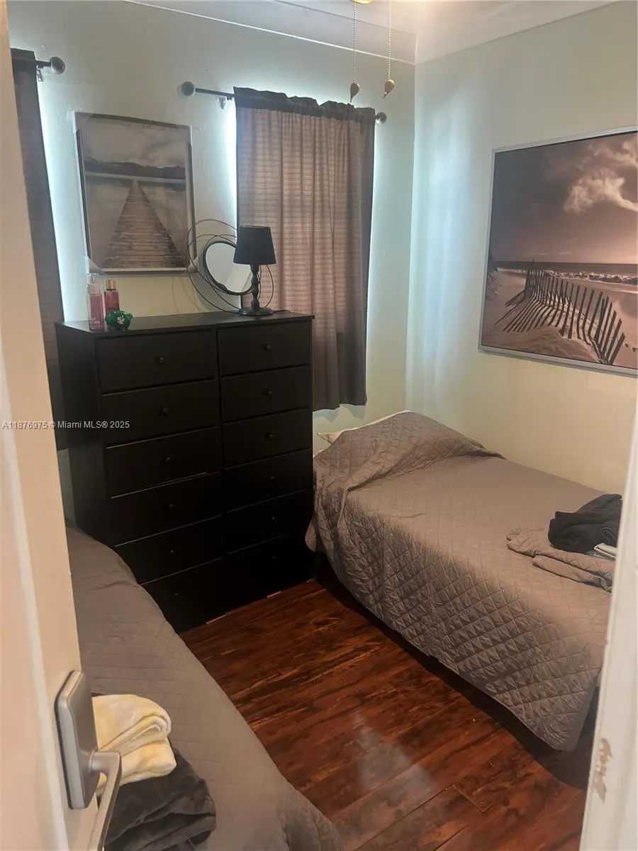 1320 Drexel Ave, #301