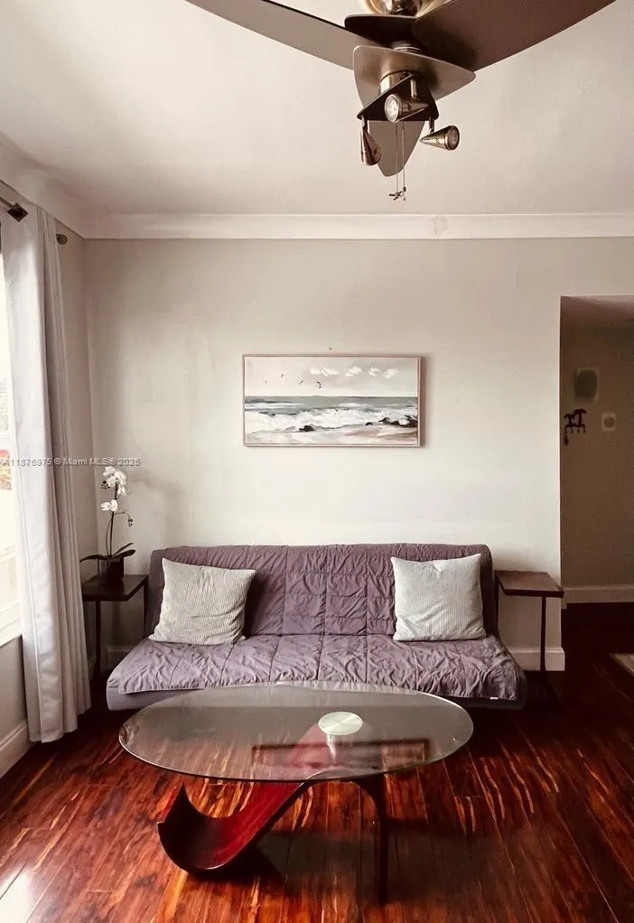1320 Drexel Ave, #301