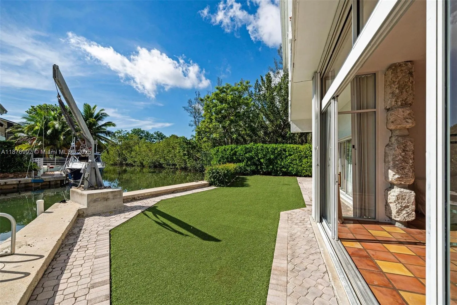 2120 S Bayshore Dr