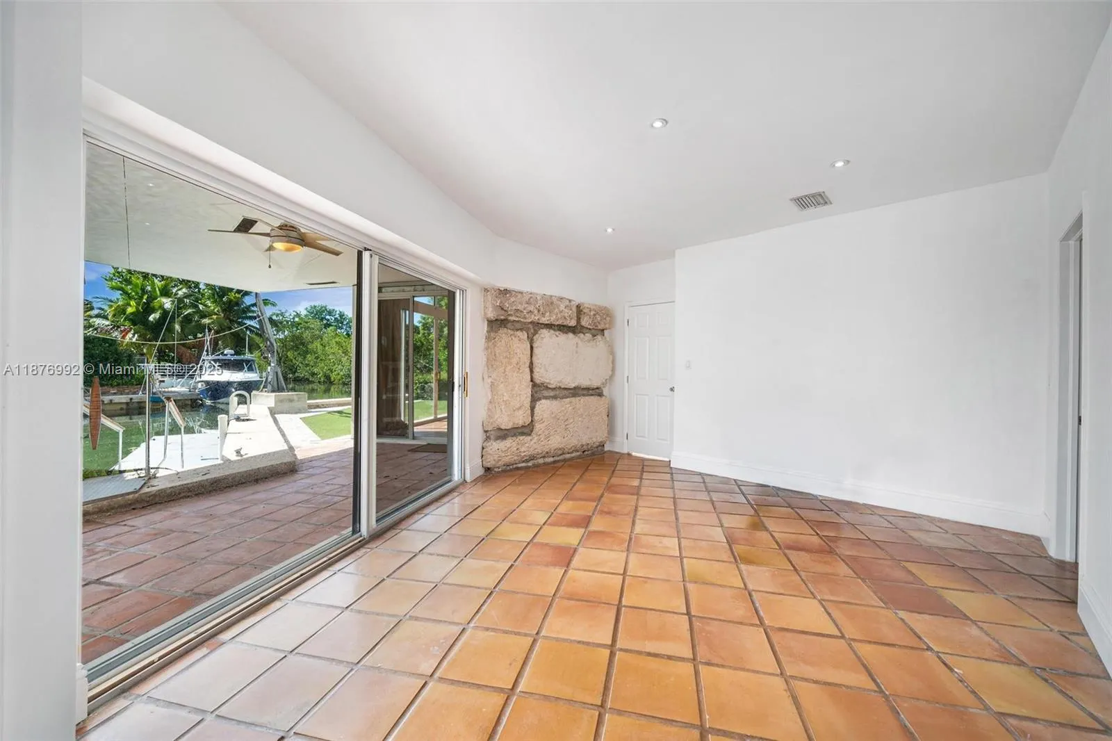 2120 S Bayshore Dr