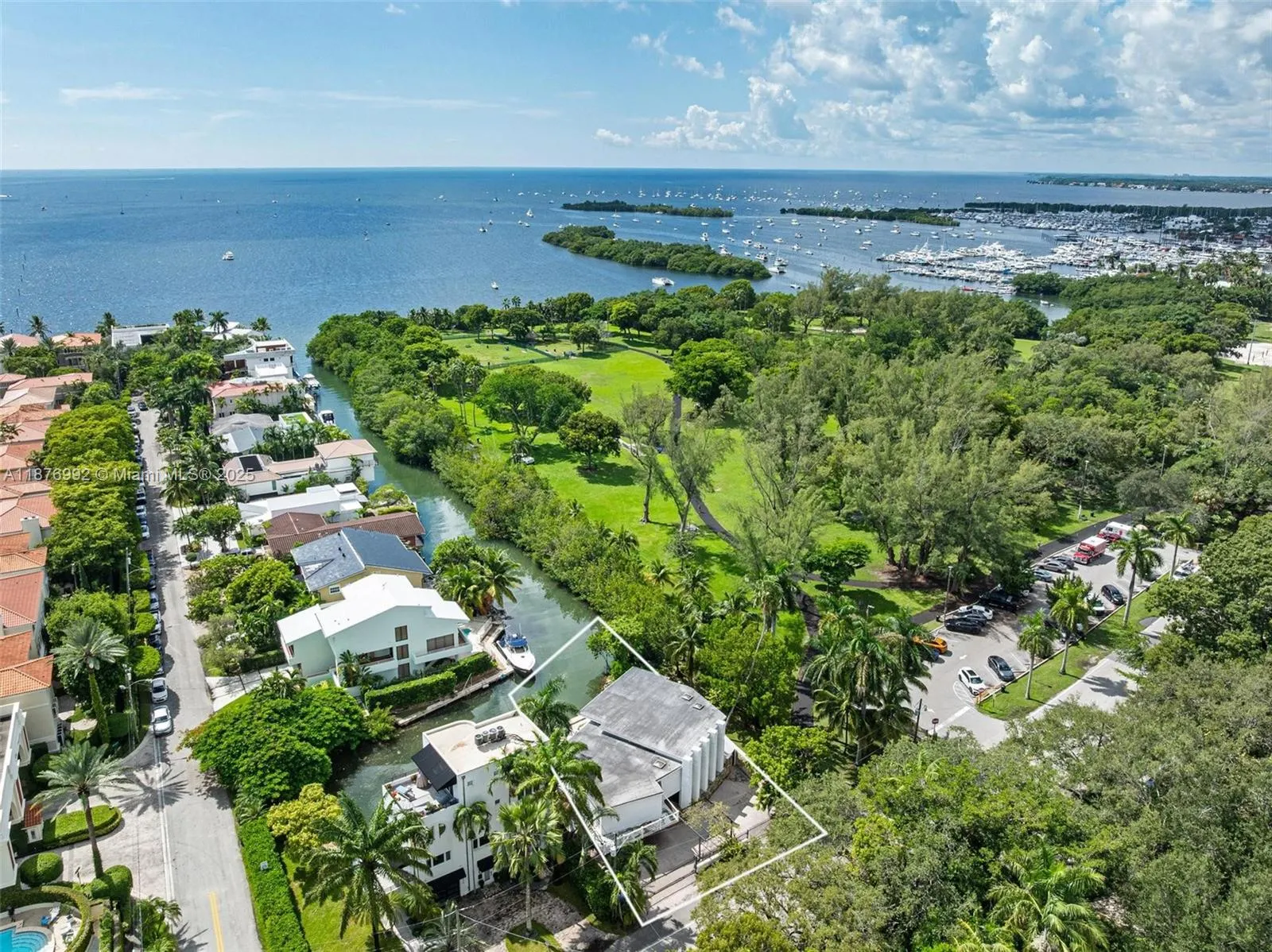 2120 S Bayshore Dr
