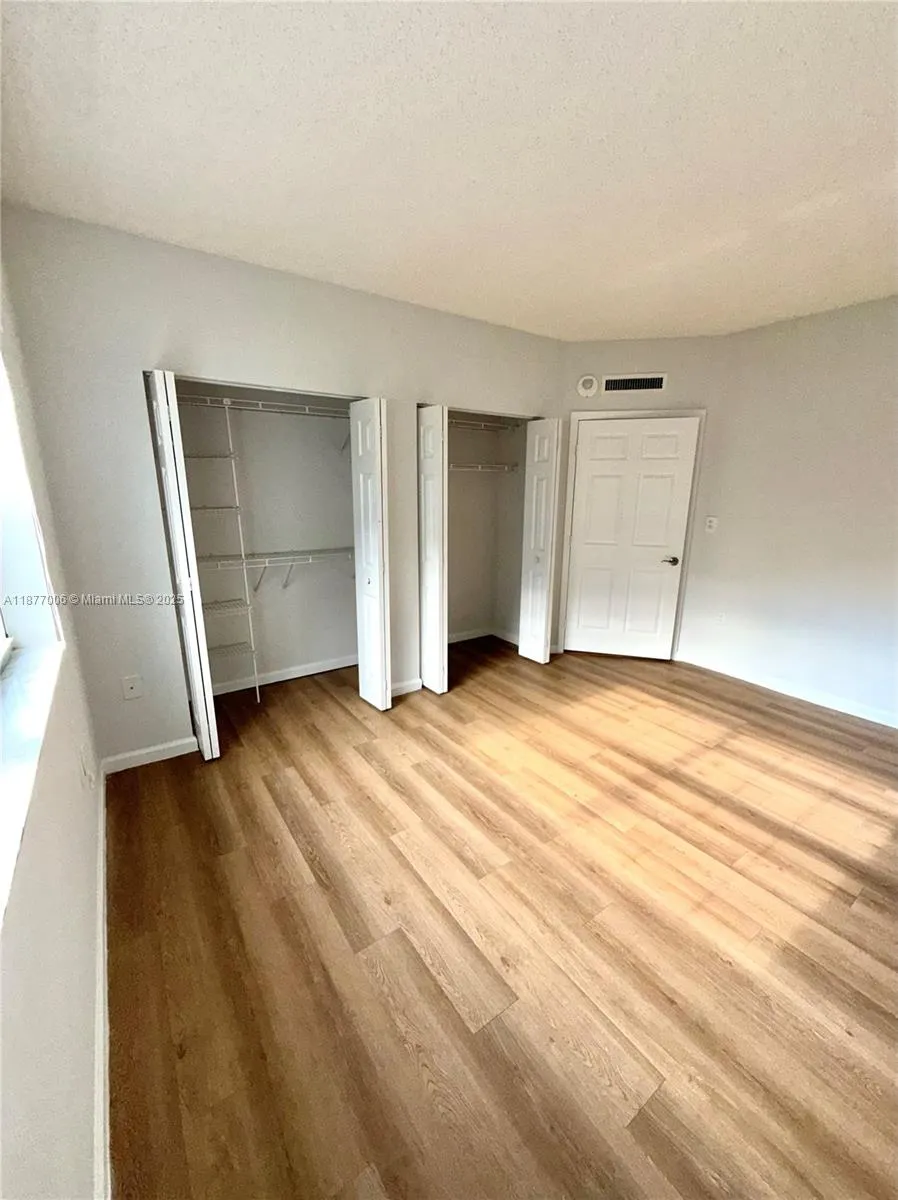 2855 W Commercial Blvd, #249