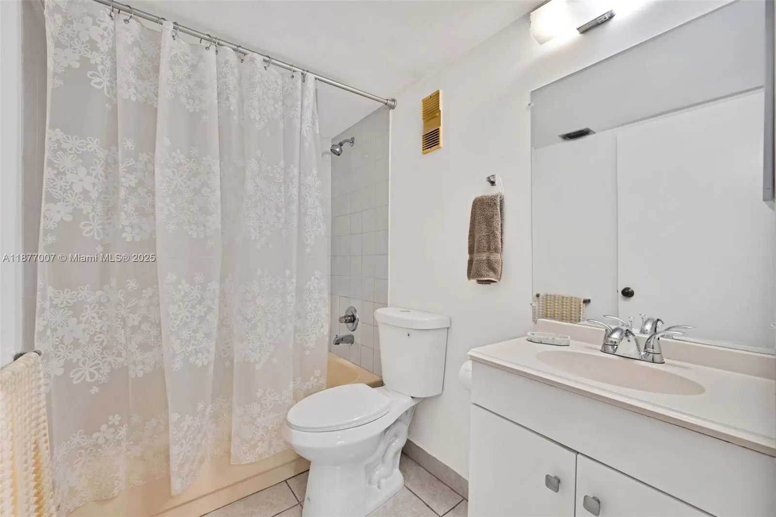 1673 Bay Rd, #403